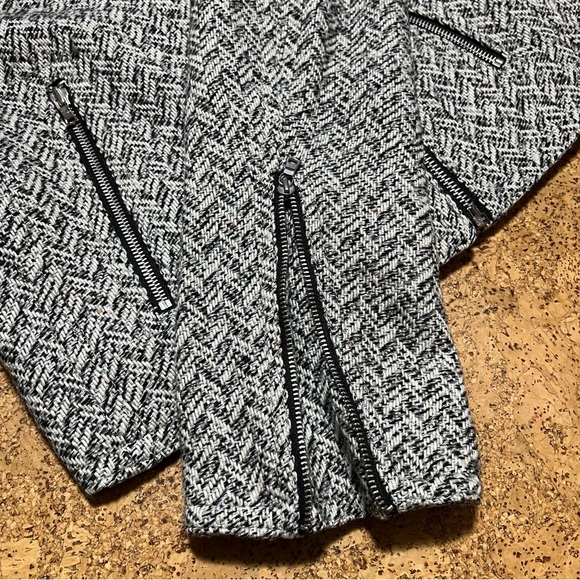 Gap Wm’s Wool Blend Herringbone Moto Zip Up Jacket In White Gray Black Sz M - Picture 6 of 16